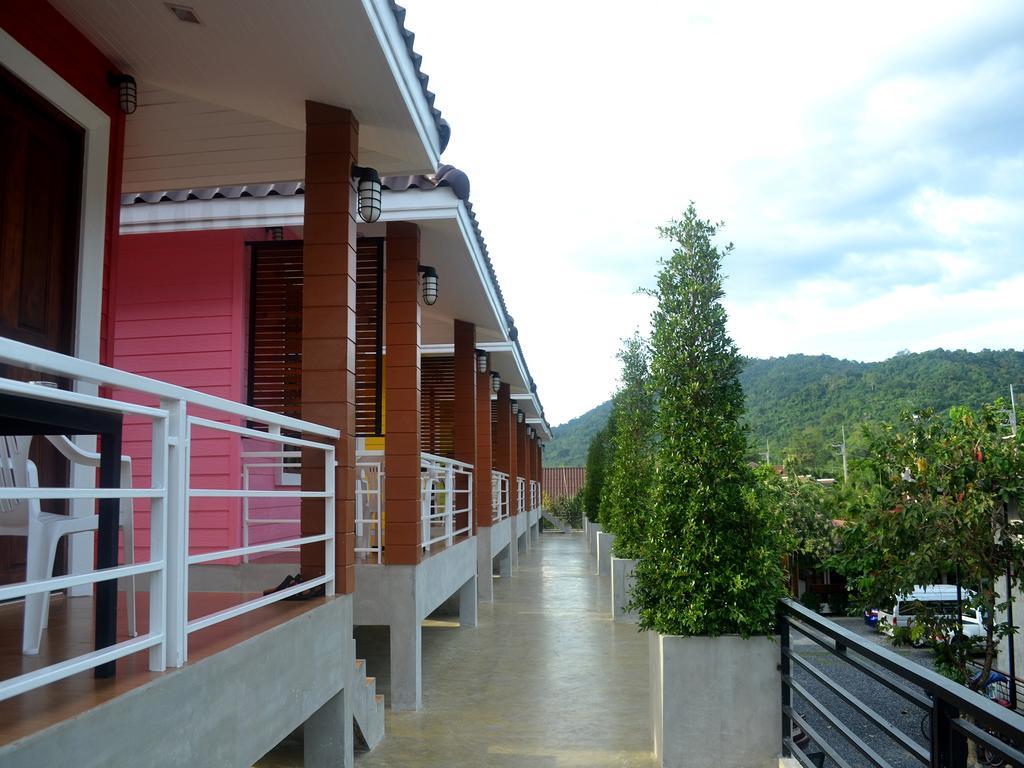 Toffee House Nakhon Nayok Exterior foto